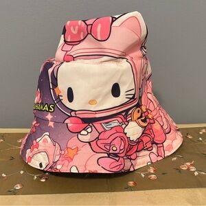 Hello Kitty Bahamas Bucket Hat